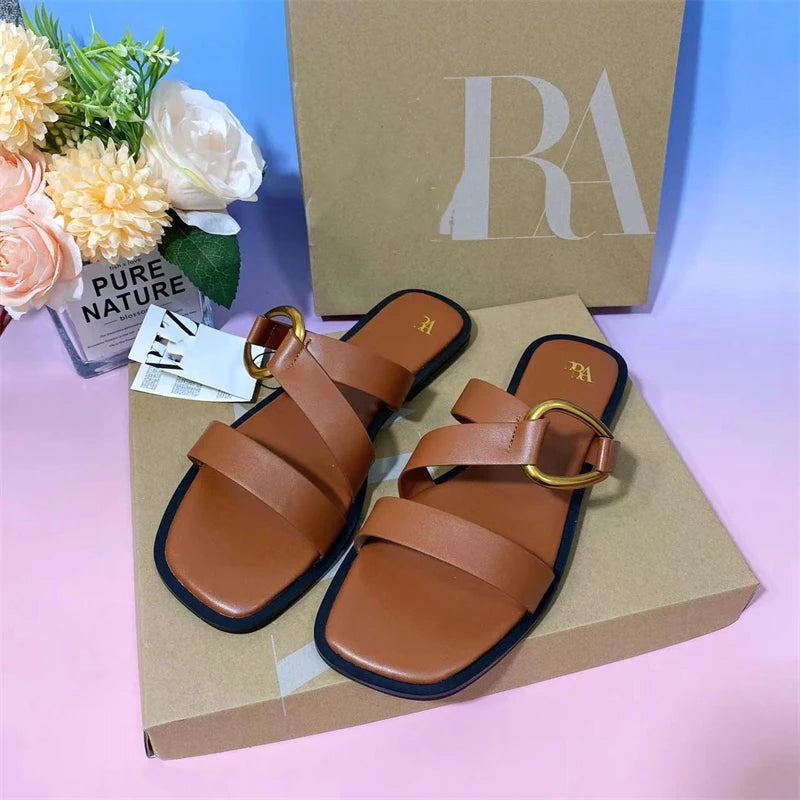 2025 Fashionable Female Leather Flat Sandals Summer Beach Slippers Ladies Slides Slippers Outdoor Women Babouches