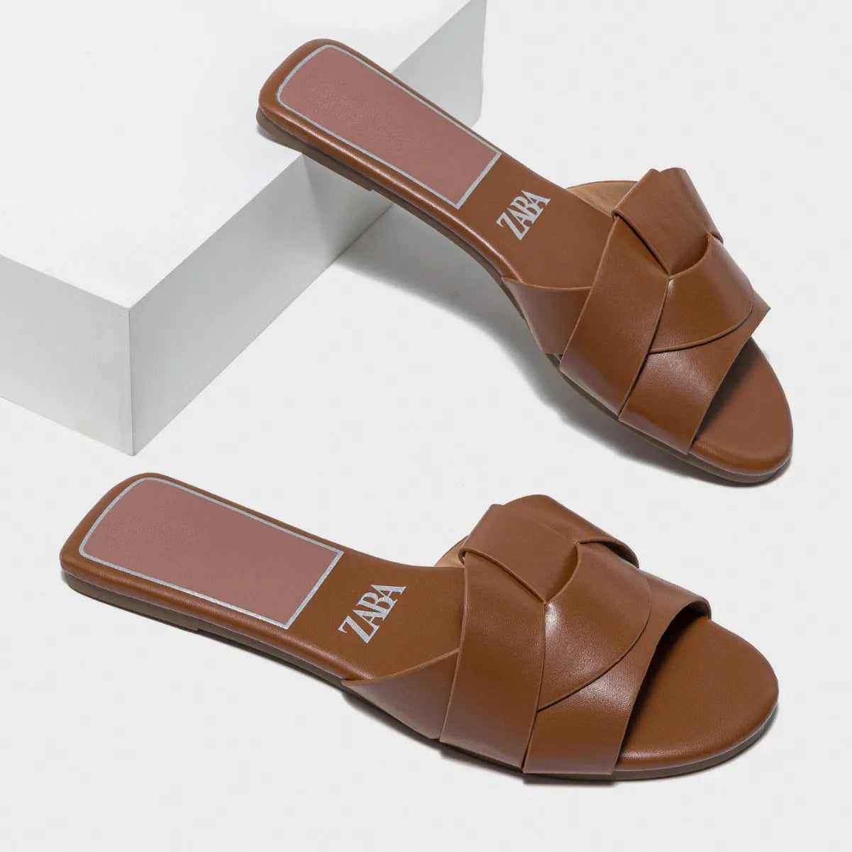 High Quality Large Size Ladies Babouches Female Summer Beach slippers Flat Slippers Women Fashion Sandals