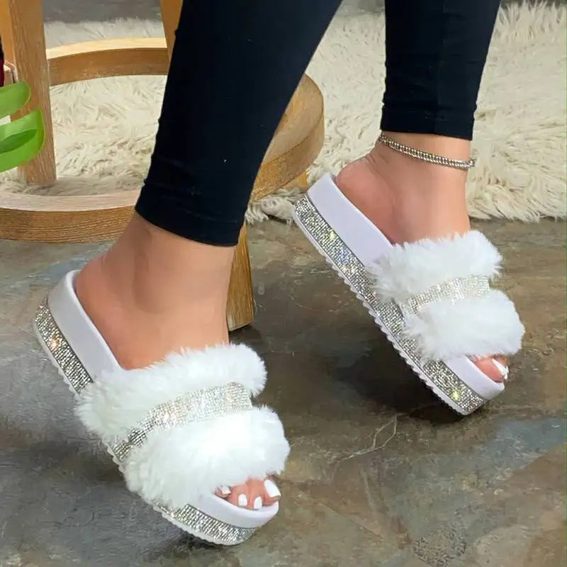 2025 New Arrival Ladies Custom Winter Fur for Slippers PVC Thick-Soled with Cushioning Embroidered Logo Rhinestone Furry Fashion