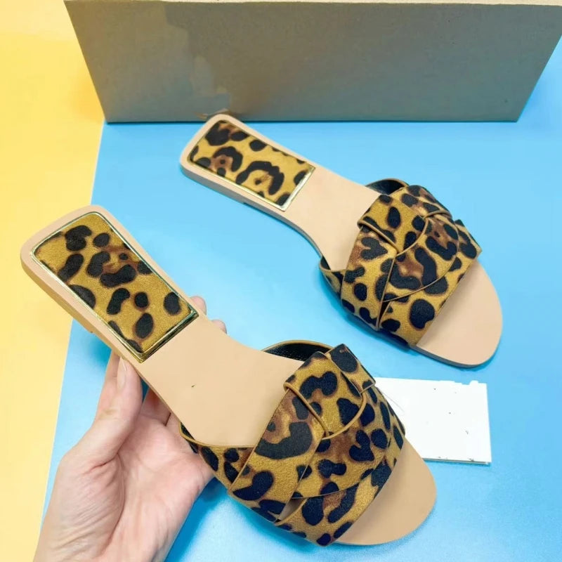 2025 High Quality Ladies Slides Slippers Female Outdoor Leather Flat Sandals Summer Classic Women Babouches