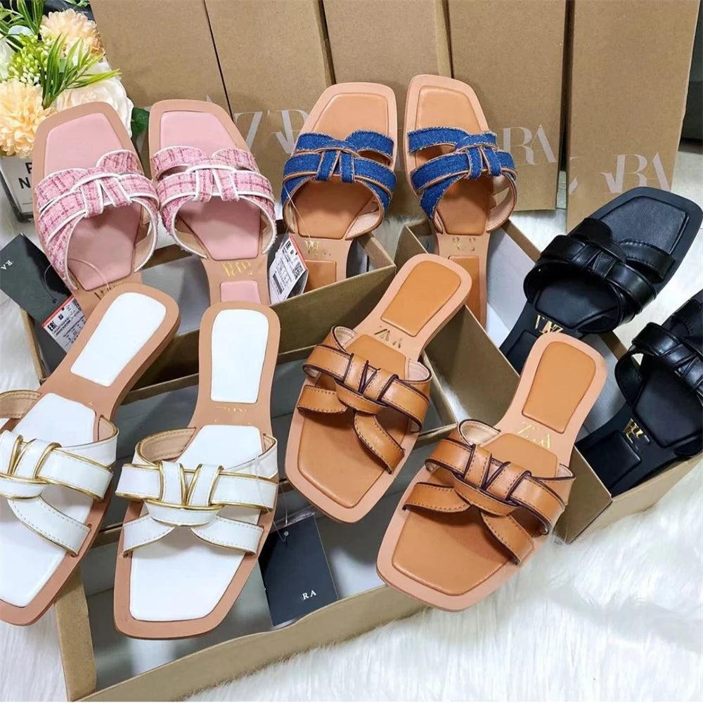 2025 Female Summer Beach Slippers Women Slides Slippers Outdoor Fashion Wear Flat Sandals Classic Ladies Babouches
