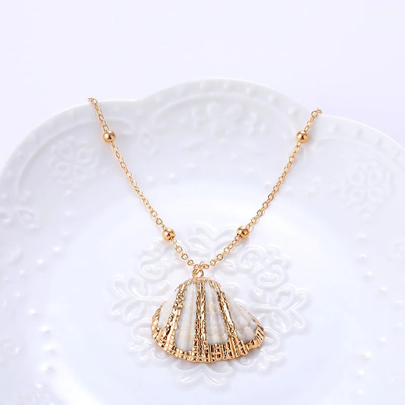 Bohemian Style Conch Shell Necklace for Women Vacation Beach Jewelry